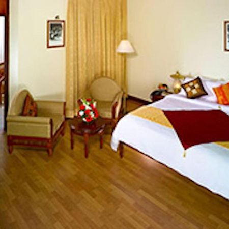 The Mascot Hotel - A Heritage Living Experience Thiruvananthapuram Exterior foto