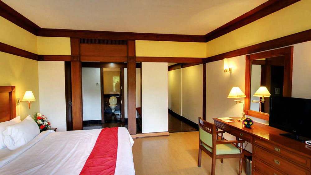 The Mascot Hotel - A Heritage Living Experience Thiruvananthapuram Exterior foto