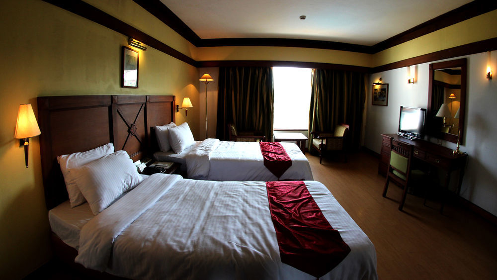 The Mascot Hotel - A Heritage Living Experience Thiruvananthapuram Exterior foto